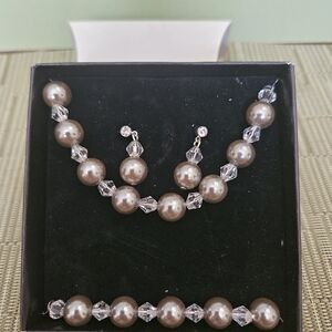 Avon Lucy Pearlesque Grey 3 Piece Gift Set